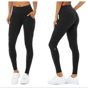 alo yoga High-Waist Cargo Legging, Black, XXS